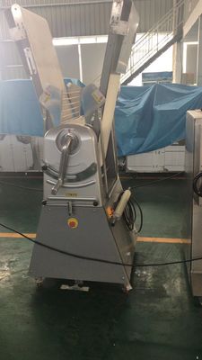 0.75KW 380V 304 Stainless Steel Pastry Sheeter Machine